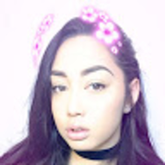 Meet your Posher, Ashia - Picture 1 of 1